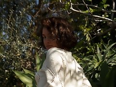 9 pictures - Gigi Matthews Some Sweaters Go To Heaven