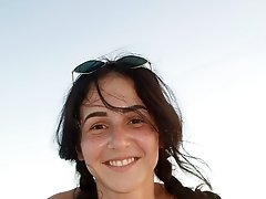 8 pictures - Dita Vetone Crab Slappers 2