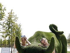 8 pictures - Diana and Victoria in World Cups