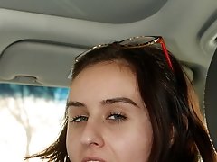 8 pictures - Jasmine Simco Eats A Cowboy Burger