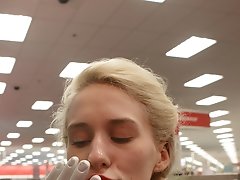 9 pictures - Leisel Bonnke in the Seasonal Aisle